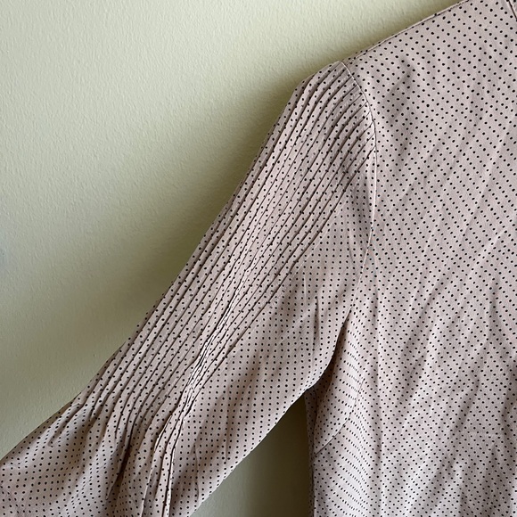 Jeunesse Claudine Blouse 100% Silk Long Sleeve Top Mocha with Mini Black Dots XS - Picture 3 of 9